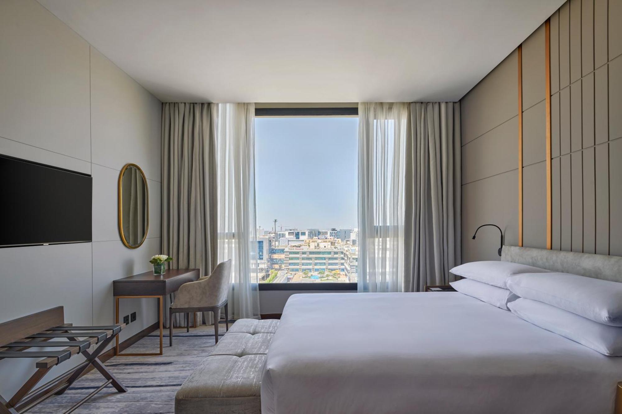 Crowne Plaza - West Cairo Arkan By Ihg 6th of October City Extérieur photo Deluxe room